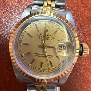 Woman’s Date Just Rolex.